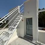 Coco *